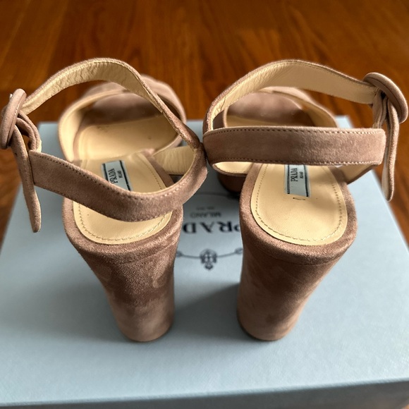 Prada Velvet platform sandals. - Picture 2 of 4